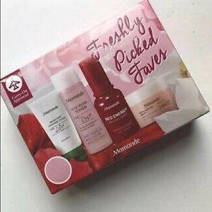 Fresh picked favors Mamonde